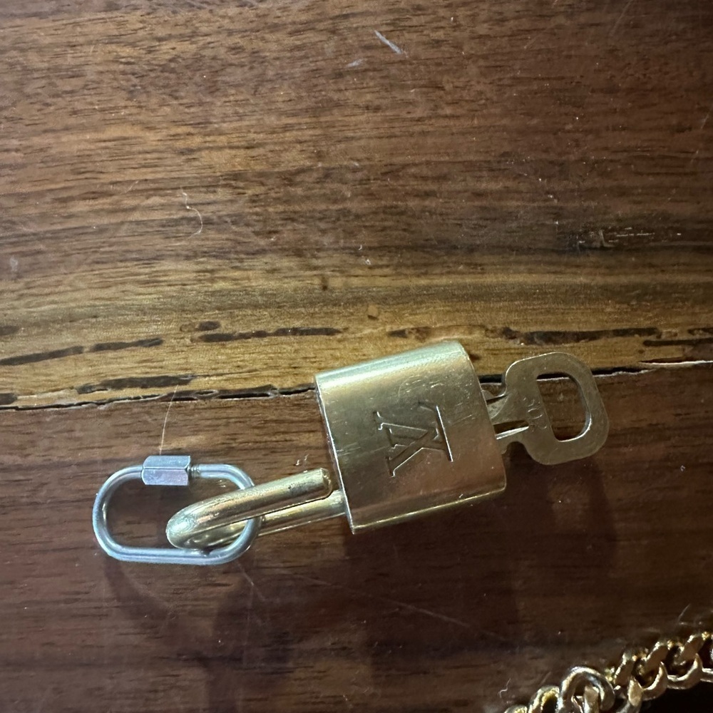 Louis Vuitton Gold Chain Necklace with Padlock no 302 - Picture 9 of 11